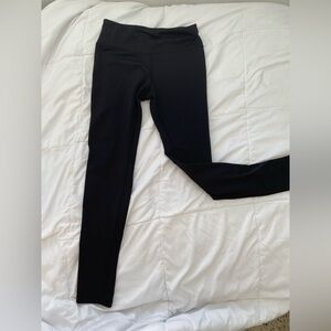 Black Fleece Lines Leggings